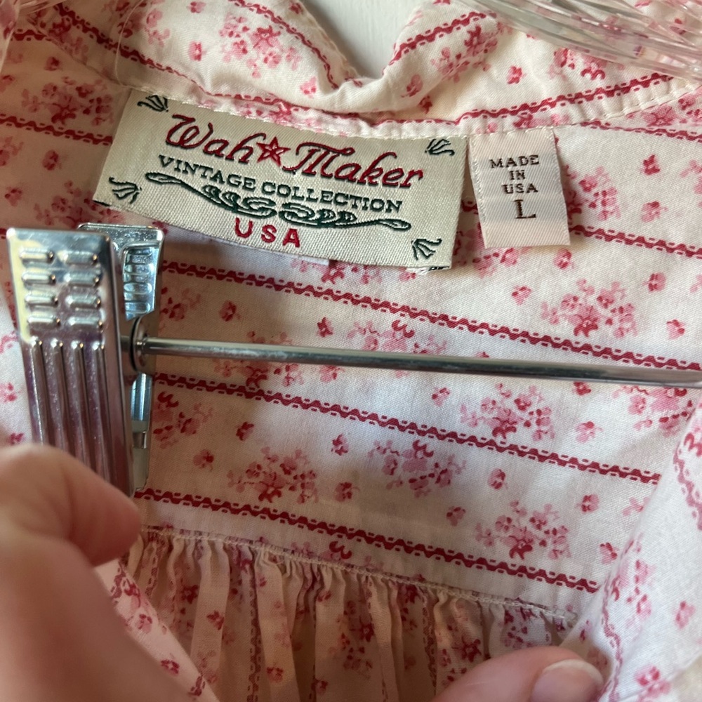 Floral Button Down Shirt - Pink - Picture 3 of 3